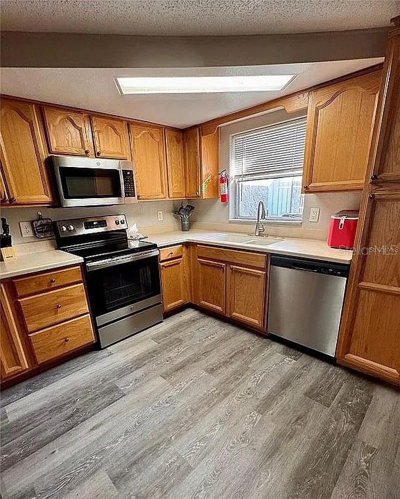 En Venta: $279,000 (3 camas, 2 baños, 1100 Pies cuadrados)