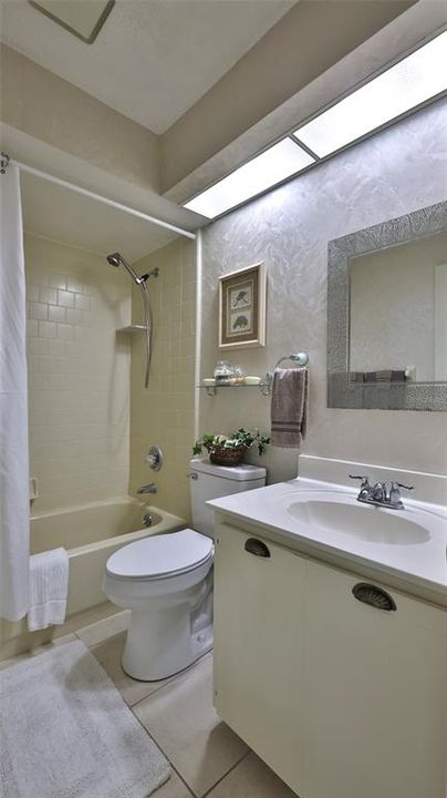 For Sale: $275,000 (3 beds, 2 baths, 1398 Square Feet)