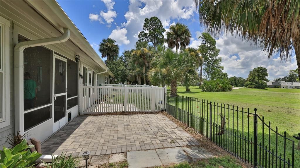 For Sale: $275,000 (3 beds, 2 baths, 1398 Square Feet)
