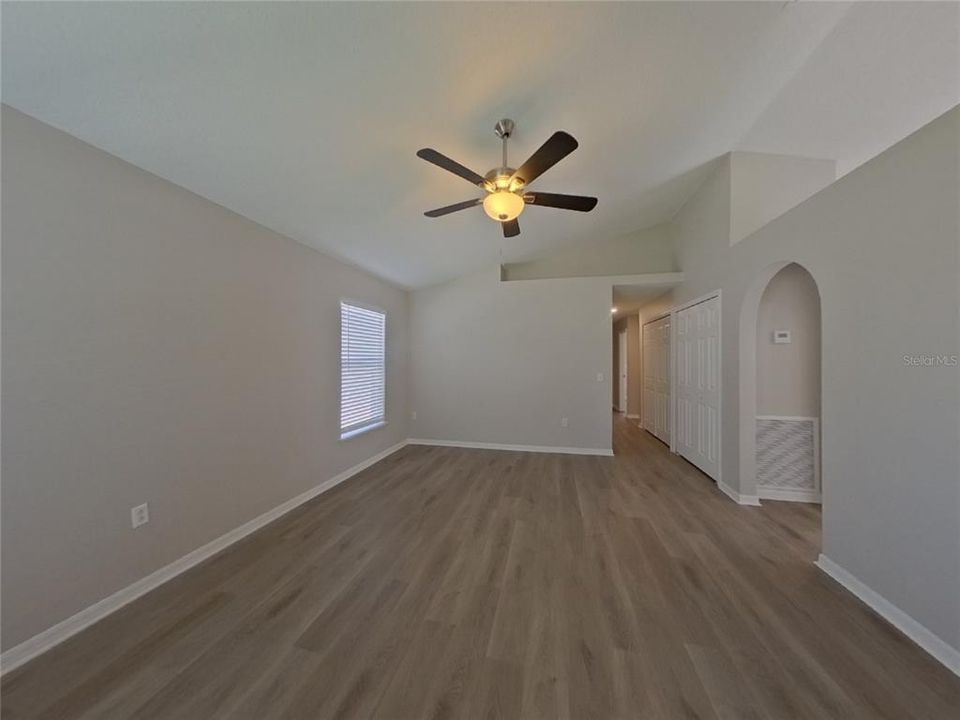For Rent: $1,919 (3 beds, 2 baths, 1158 Square Feet)
