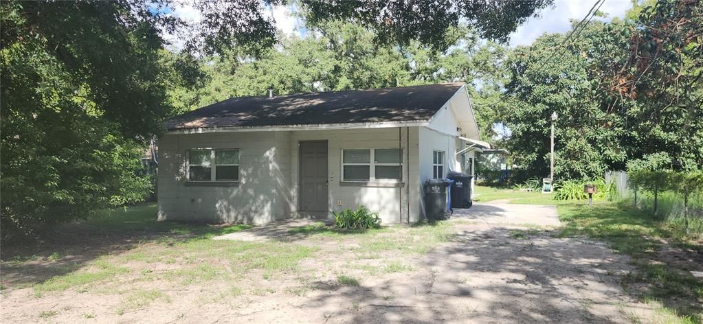 For Rent: $2,000 (3 beds, 1 baths, 1013 Square Feet)