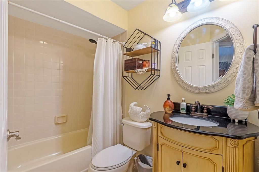 En Venta: $224,900 (3 camas, 2 baños, 1365 Pies cuadrados)