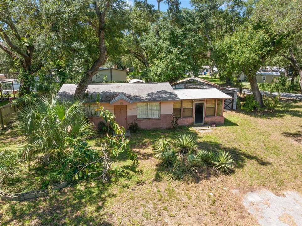 For Sale: $175,000 (2 beds, 1 baths, 644 Square Feet)