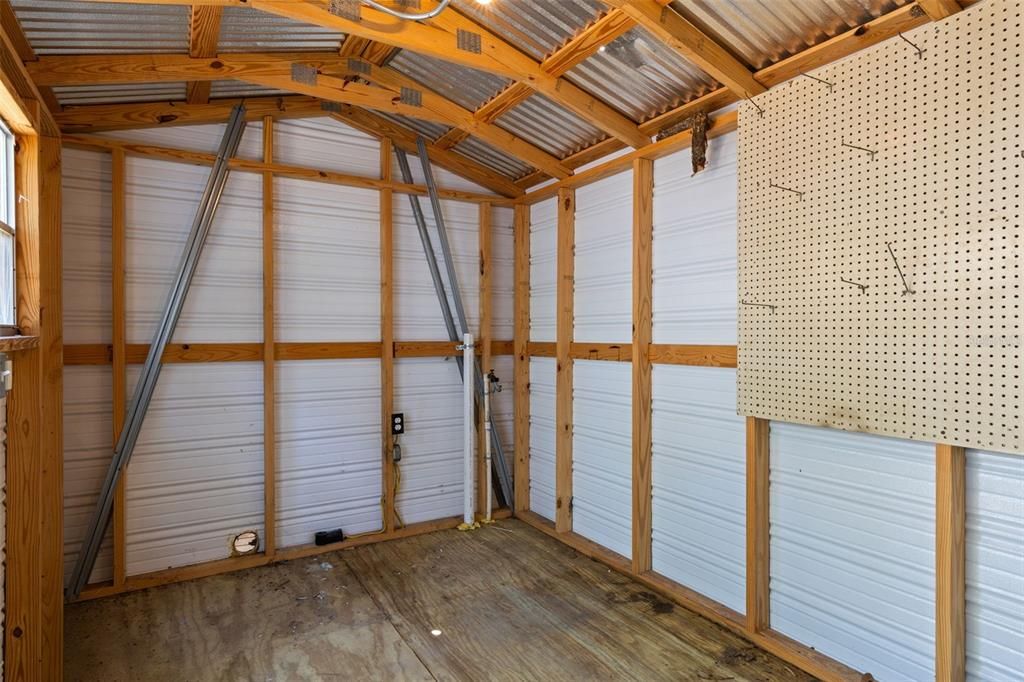 For Sale: $175,000 (2 beds, 1 baths, 644 Square Feet)