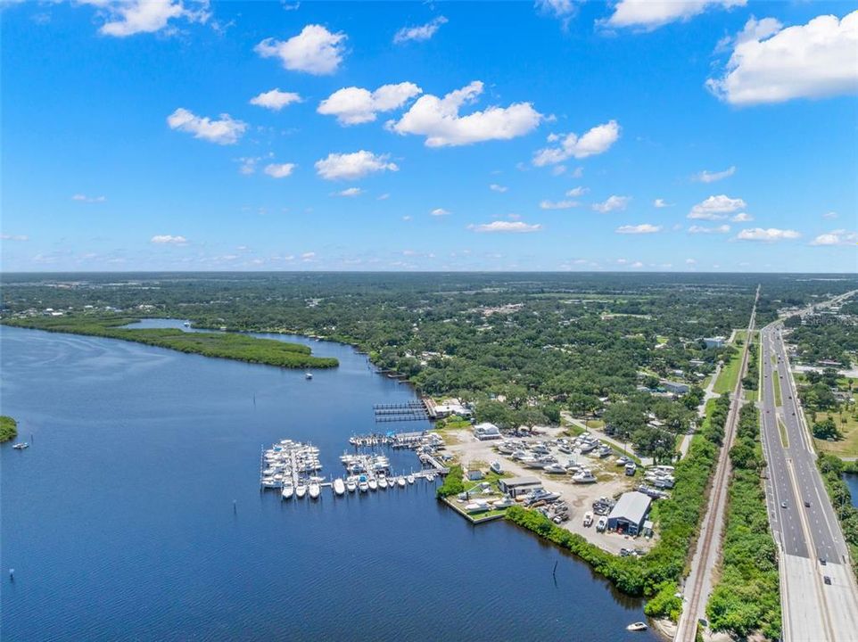 For Sale: $175,000 (2 beds, 1 baths, 644 Square Feet)