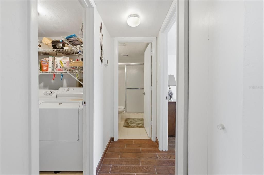 For Sale: $340,000 (2 beds, 2 baths, 1056 Square Feet)