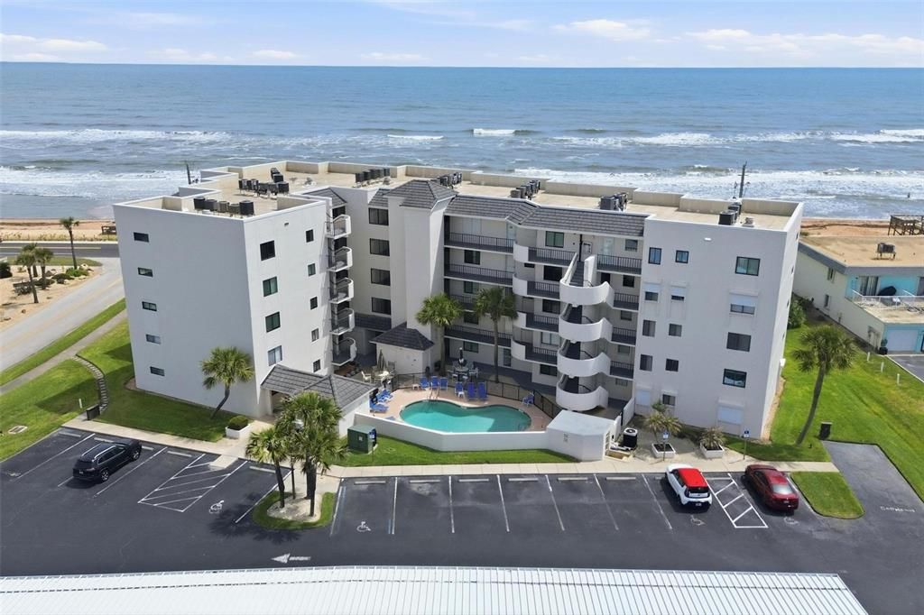 For Sale: $340,000 (2 beds, 2 baths, 1056 Square Feet)