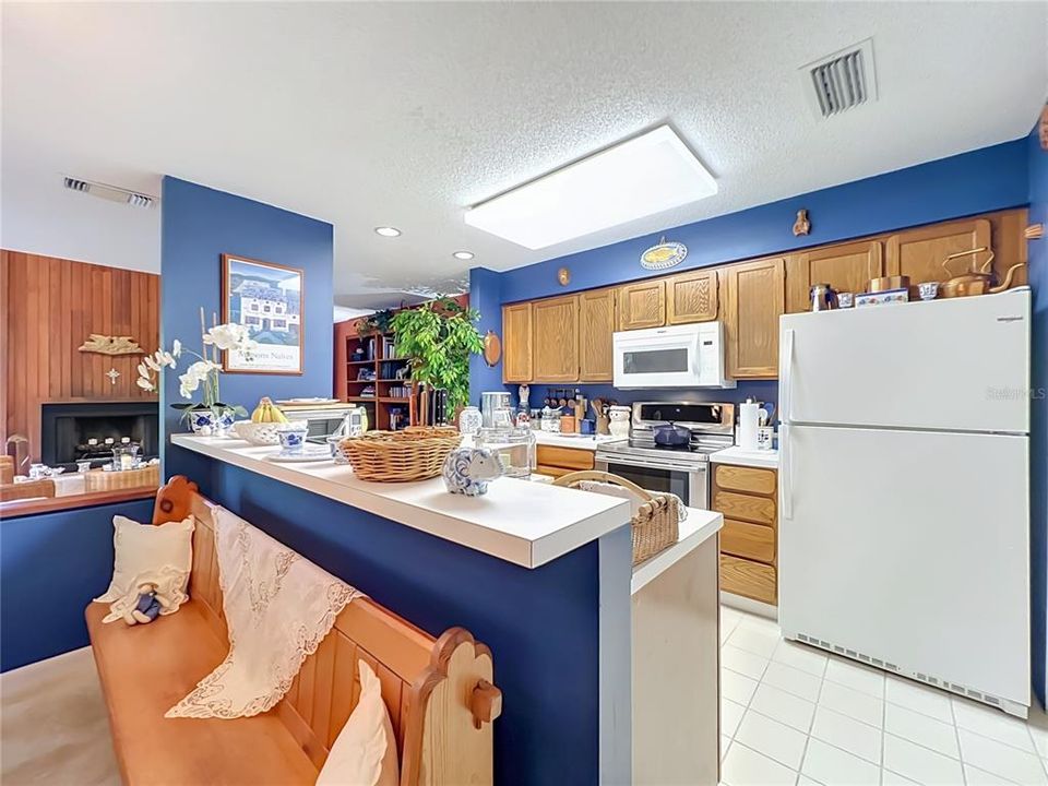 En Venta: $280,000 (3 camas, 3 baños, 1691 Pies cuadrados)