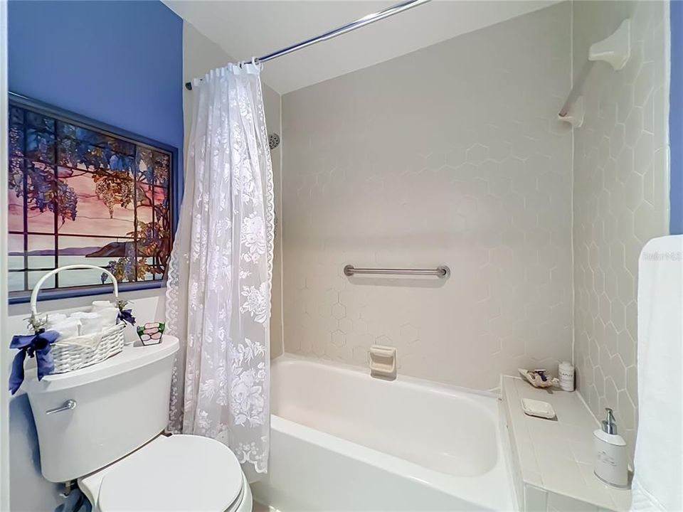 En Venta: $280,000 (3 camas, 3 baños, 1691 Pies cuadrados)