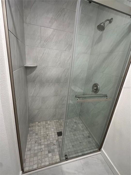 En Venta: $369,000 (4 camas, 3 baños, 1845 Pies cuadrados)