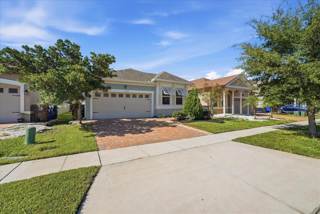 For Sale: $419,990 (3 beds, 2 baths, 1706 Square Feet)