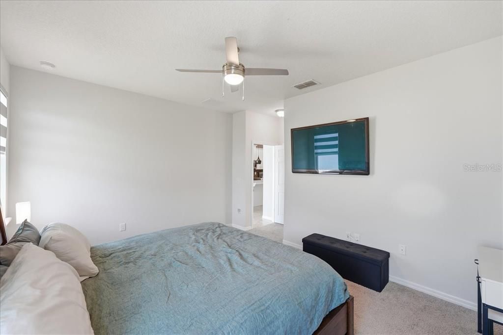 For Sale: $419,990 (3 beds, 2 baths, 1706 Square Feet)
