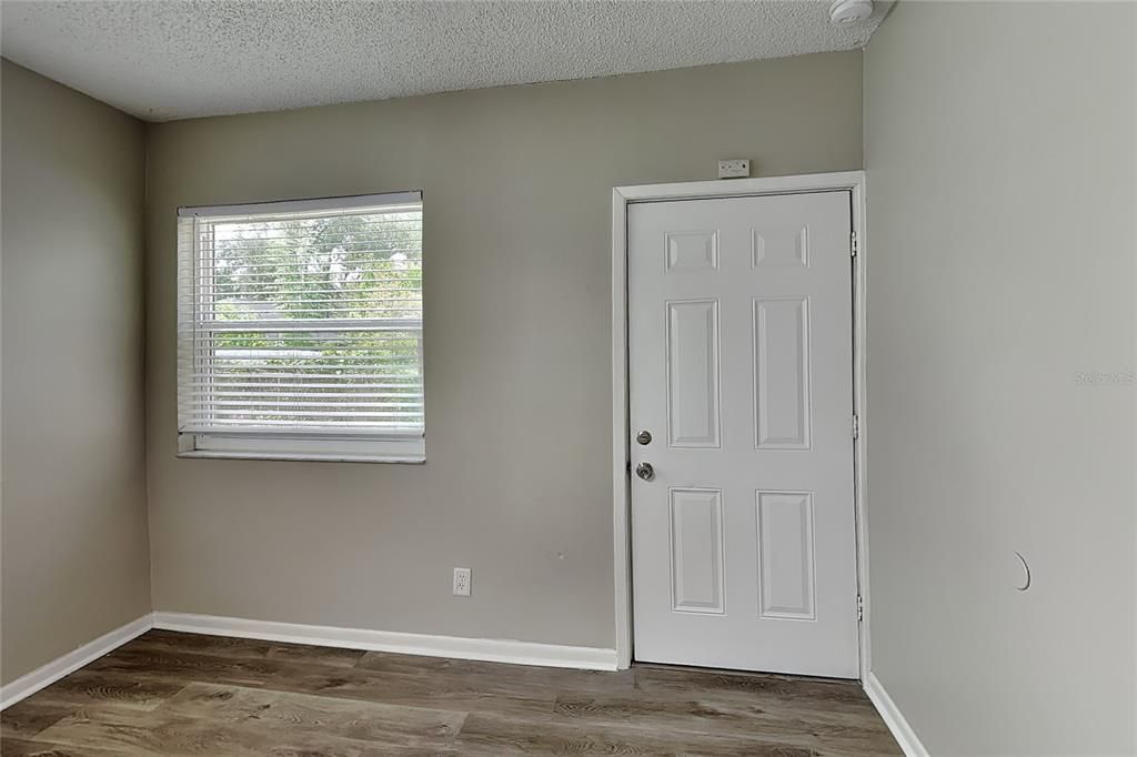 For Rent: $1,949 (3 beds, 2 baths, 1342 Square Feet)