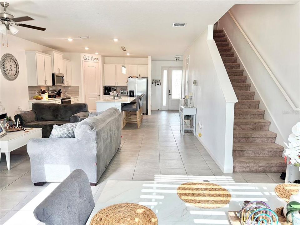 For Sale: $325,000 (3 beds, 2 baths, 1856 Square Feet)
