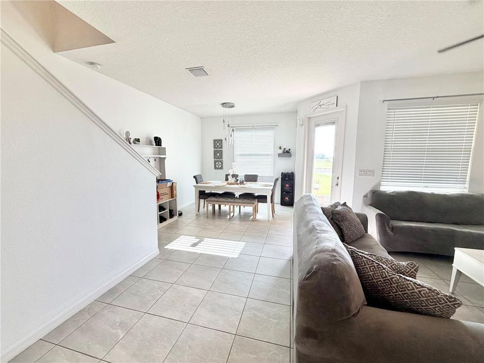 For Sale: $325,000 (3 beds, 2 baths, 1856 Square Feet)