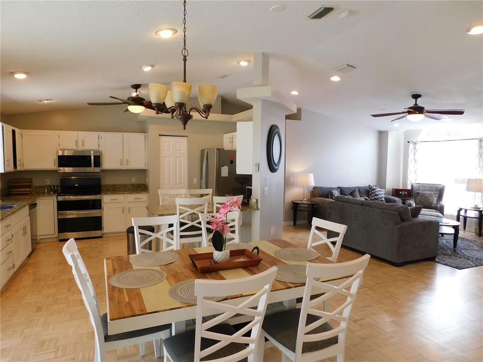 For Sale: $430,000 (3 beds, 2 baths, 2681 Square Feet)