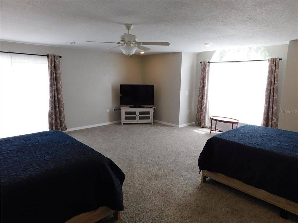 For Sale: $430,000 (3 beds, 2 baths, 2681 Square Feet)