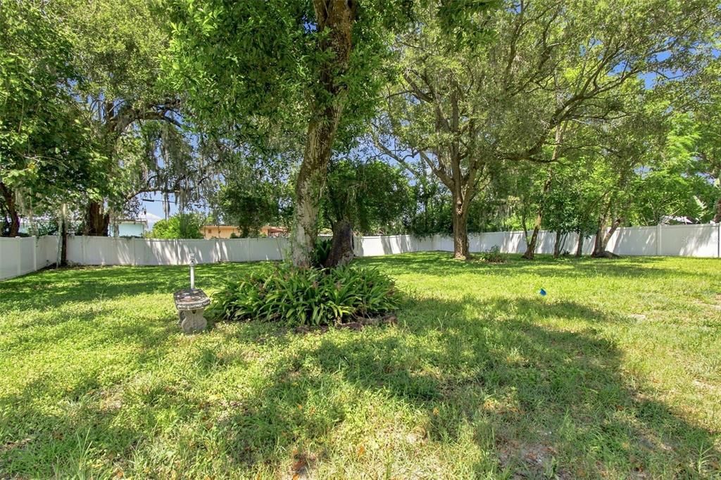 For Sale: $309,900 (2 beds, 2 baths, 1259 Square Feet)