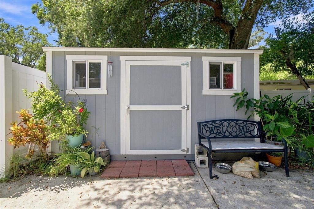 For Sale: $309,900 (2 beds, 2 baths, 1259 Square Feet)