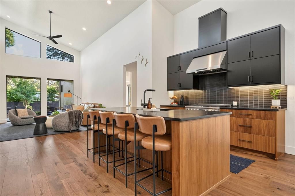 For Sale: $1,095,000 (4 beds, 3 baths, 2287 Square Feet)