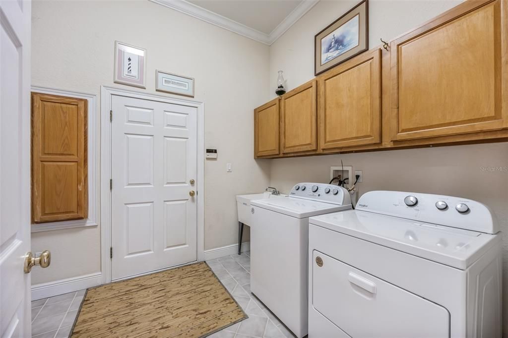 Active With Contract: $863,949 (5 beds, 3 baths, 3459 Square Feet)