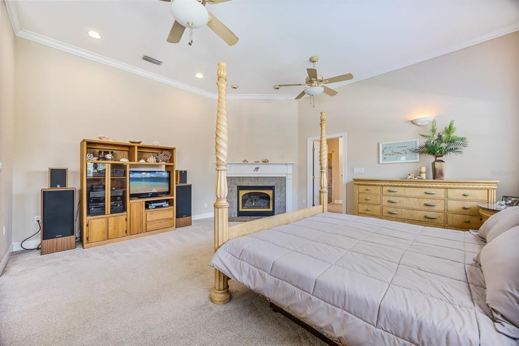 Active With Contract: $863,949 (5 beds, 3 baths, 3459 Square Feet)