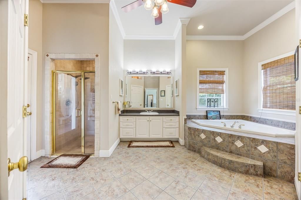 Active With Contract: $863,949 (5 beds, 3 baths, 3459 Square Feet)