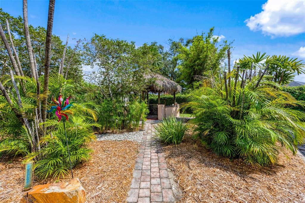 Active With Contract: $863,949 (5 beds, 3 baths, 3459 Square Feet)