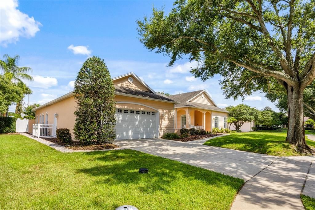Active With Contract: $863,949 (5 beds, 3 baths, 3459 Square Feet)