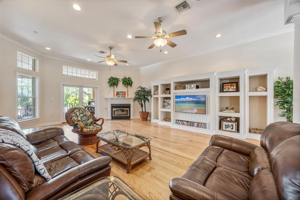 Active With Contract: $863,949 (5 beds, 3 baths, 3459 Square Feet)