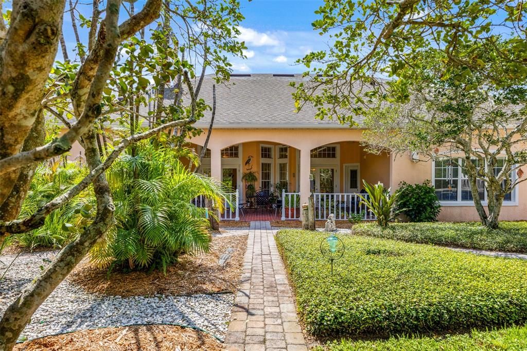 Active With Contract: $863,949 (5 beds, 3 baths, 3459 Square Feet)