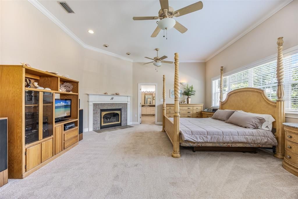 Active With Contract: $863,949 (5 beds, 3 baths, 3459 Square Feet)