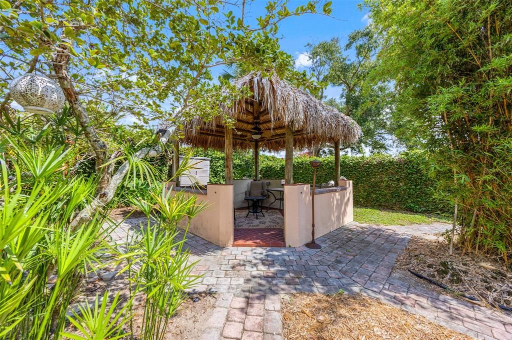 Active With Contract: $863,949 (5 beds, 3 baths, 3459 Square Feet)