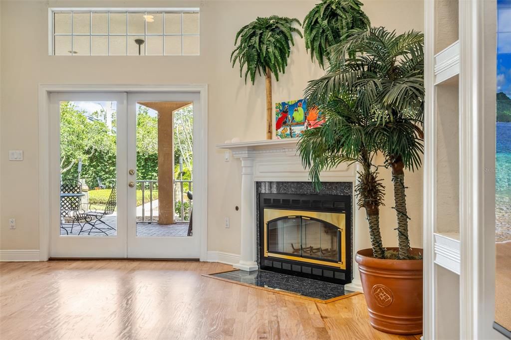 Active With Contract: $863,949 (5 beds, 3 baths, 3459 Square Feet)