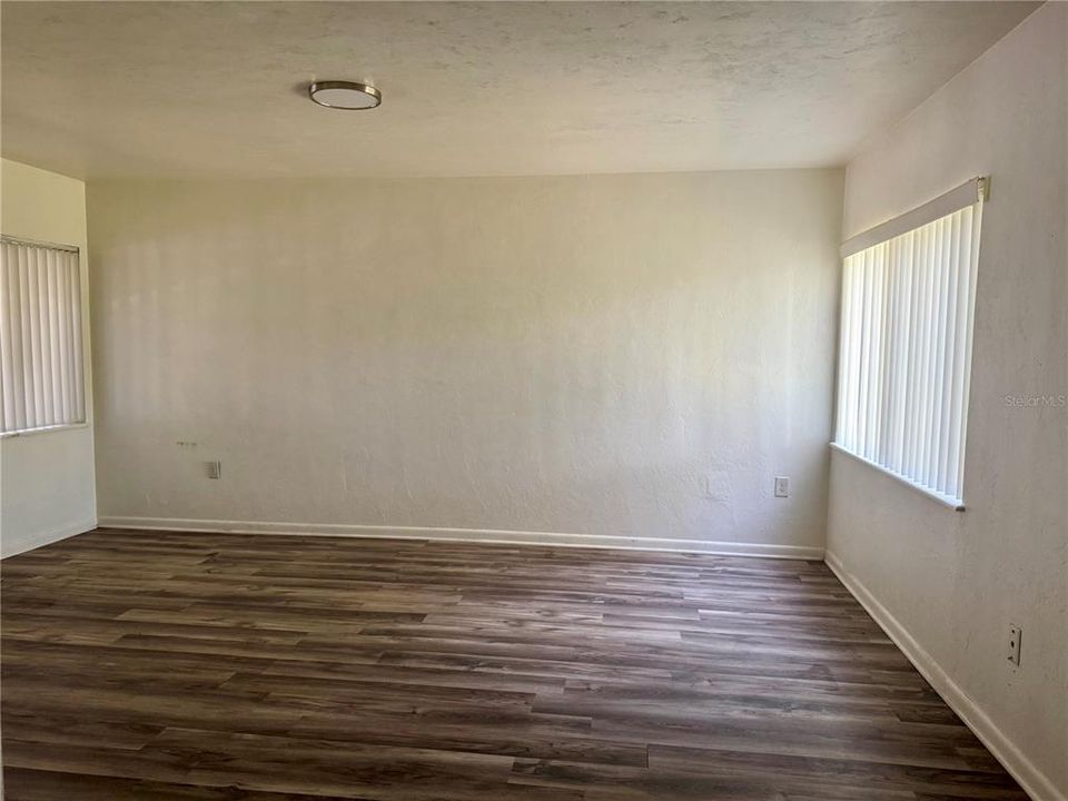 En Venta: $145,000 (3 camas, 1 baños, 1176 Pies cuadrados)