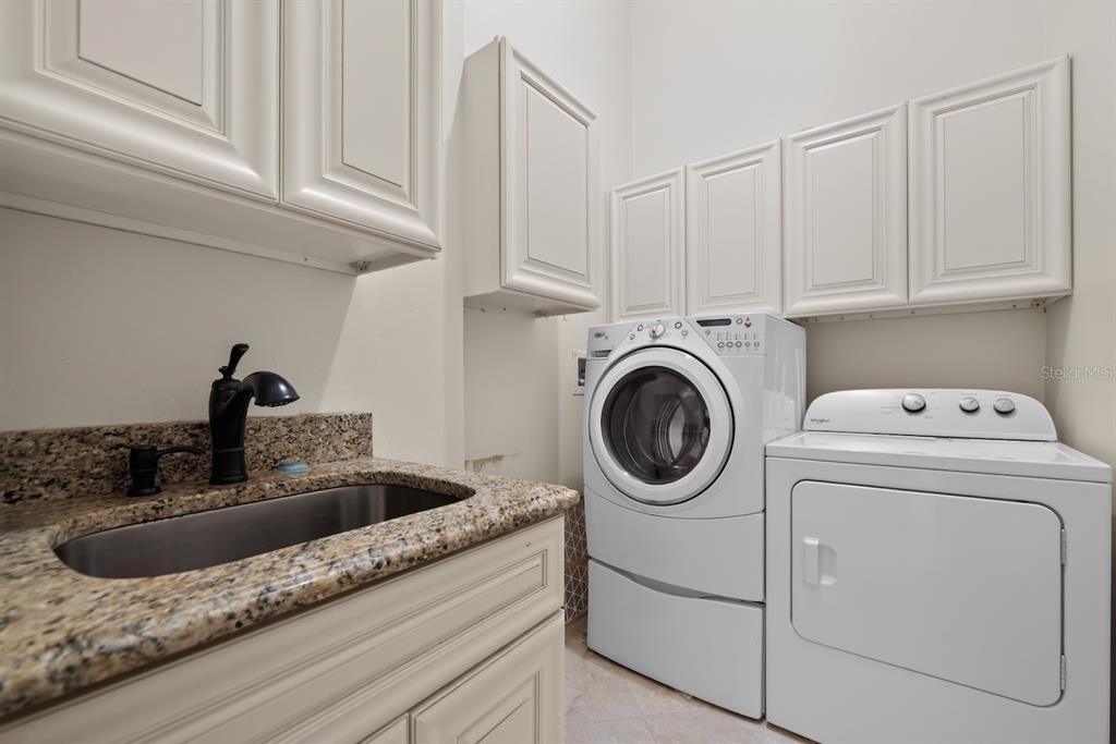 For Sale: $540,000 (4 beds, 3 baths, 2833 Square Feet)