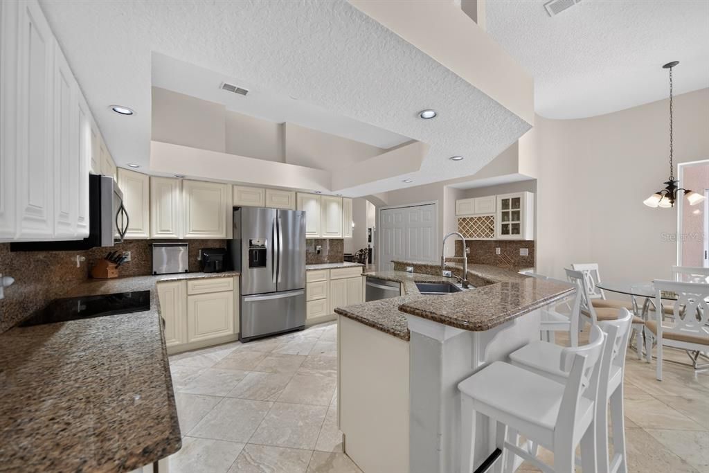 For Sale: $540,000 (4 beds, 3 baths, 2833 Square Feet)
