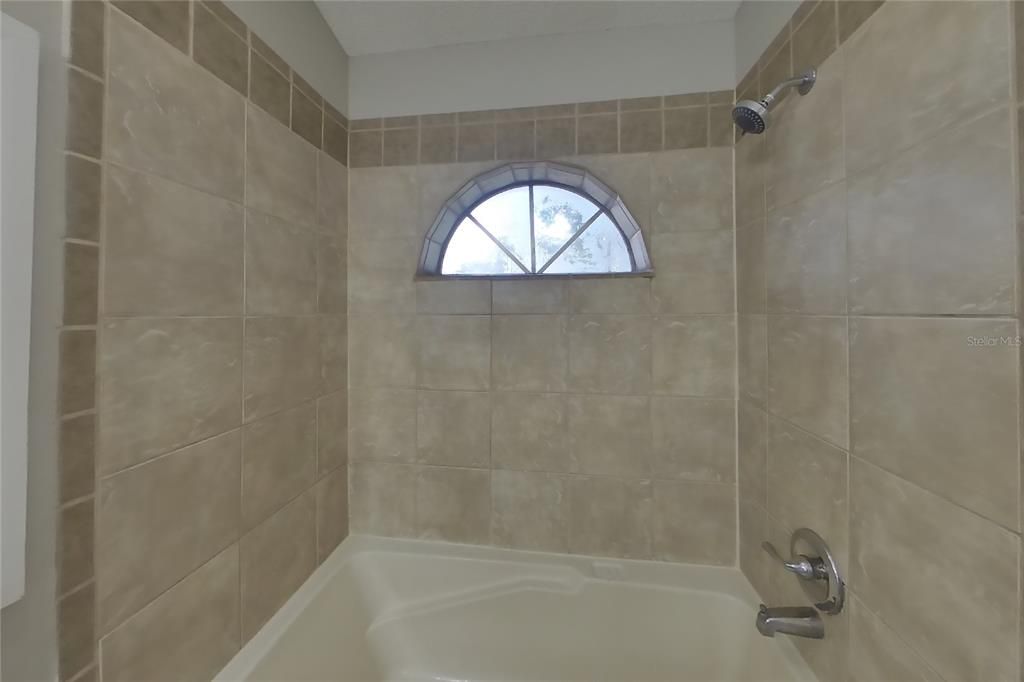 For Rent: $2,149 (3 beds, 2 baths, 1248 Square Feet)