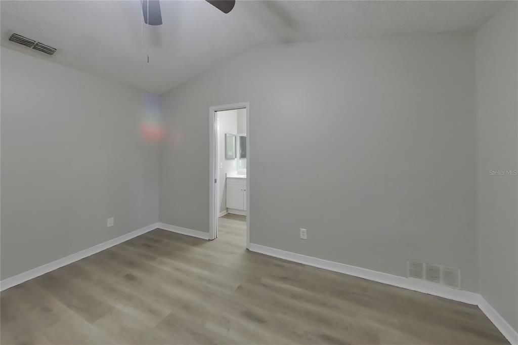 For Rent: $2,149 (3 beds, 2 baths, 1248 Square Feet)