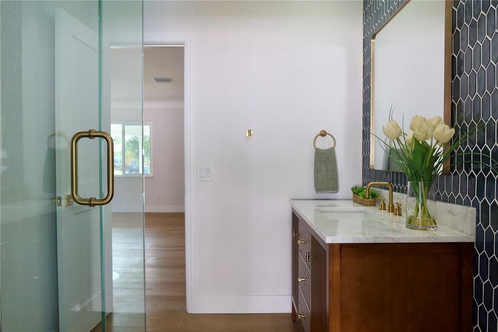 En Venta: $525,000 (3 camas, 2 baños, 1239 Pies cuadrados)