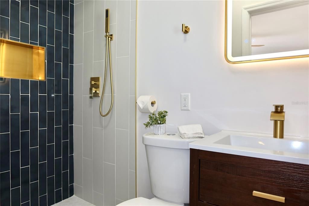 En Venta: $525,000 (3 camas, 2 baños, 1239 Pies cuadrados)