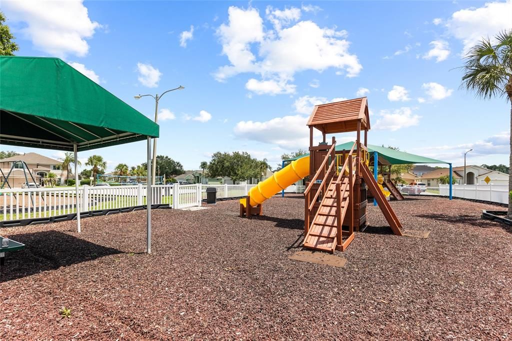 Active With Contract: $430,000 (3 beds, 2 baths, 1772 Square Feet)