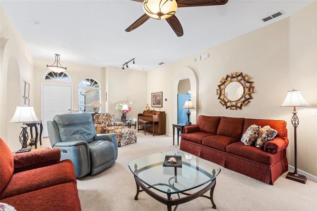 Active With Contract: $430,000 (3 beds, 2 baths, 1772 Square Feet)