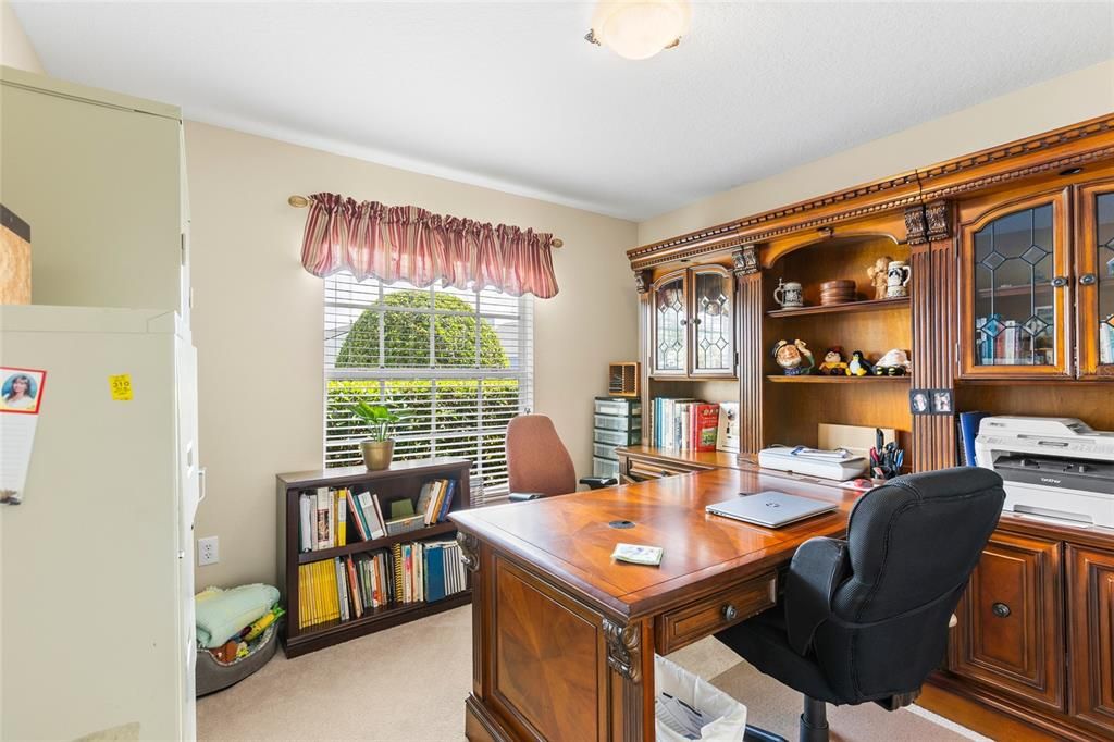 Active With Contract: $430,000 (3 beds, 2 baths, 1772 Square Feet)