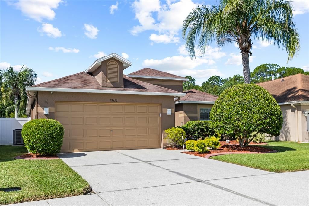 Active With Contract: $430,000 (3 beds, 2 baths, 1772 Square Feet)