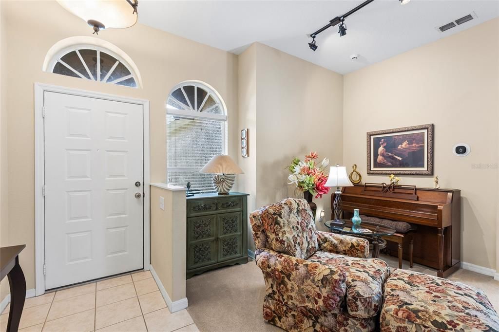 Active With Contract: $430,000 (3 beds, 2 baths, 1772 Square Feet)