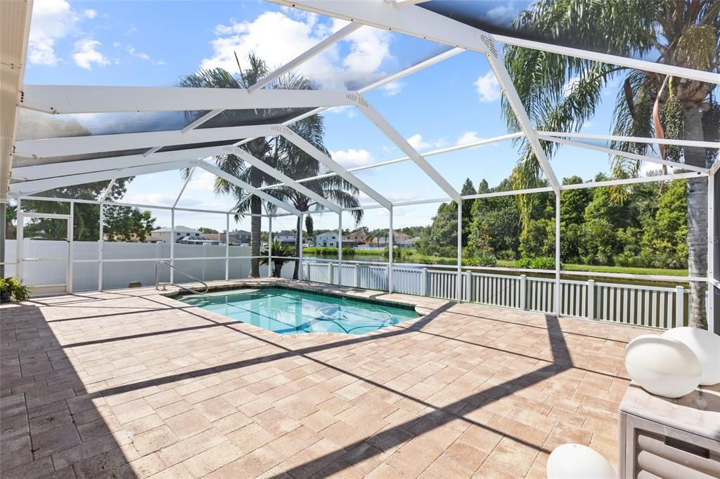 Active With Contract: $430,000 (3 beds, 2 baths, 1772 Square Feet)