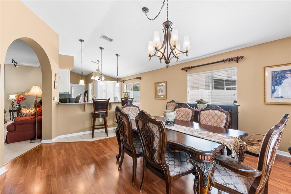Active With Contract: $430,000 (3 beds, 2 baths, 1772 Square Feet)