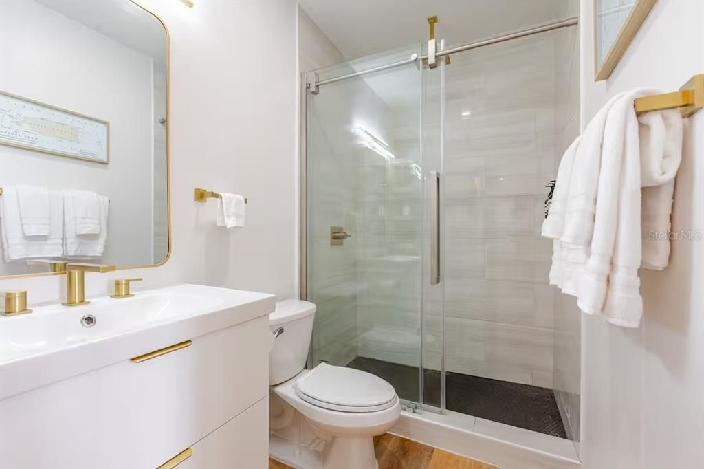 En Venta: $420,000 (1 camas, 1 baños, 806 Pies cuadrados)