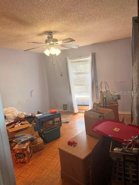 For Sale: $185,000 (2 beds, 1 baths, 1000 Square Feet)